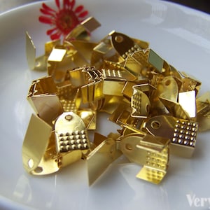 100 pcs of Gold Tone Fold Over Crimp Head Clasps Size  7x11mm A3619