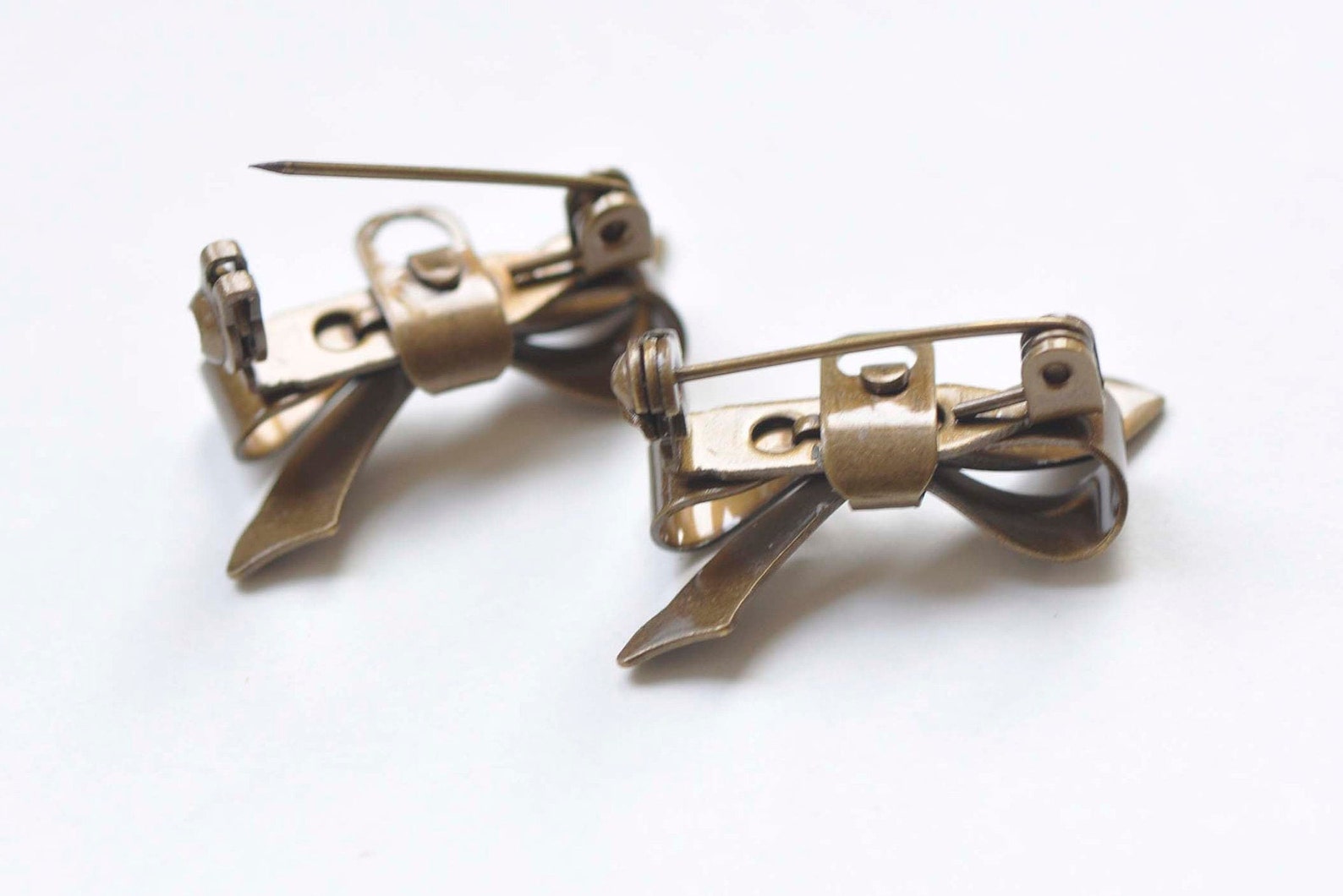 10 Pcs Brass Bow Safety Pin Brooch Findings 17x28mm Etsy