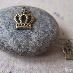 Antique Bronze Lovely Crown Charms Jewelry Making Supplies 10x15mm