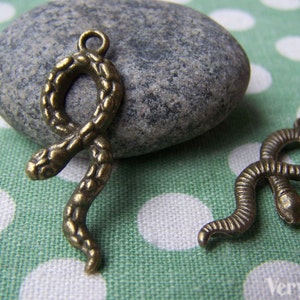 10 pcs of Antique Bronze Snake Charms 11x30mm A648