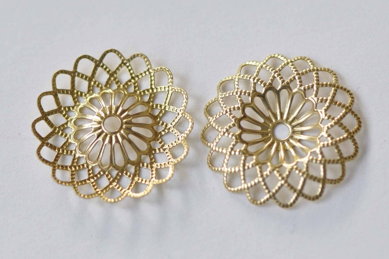 20 pcs Raw Brass Round Sunflower Floral Stampings Embellishments 22mm A8862