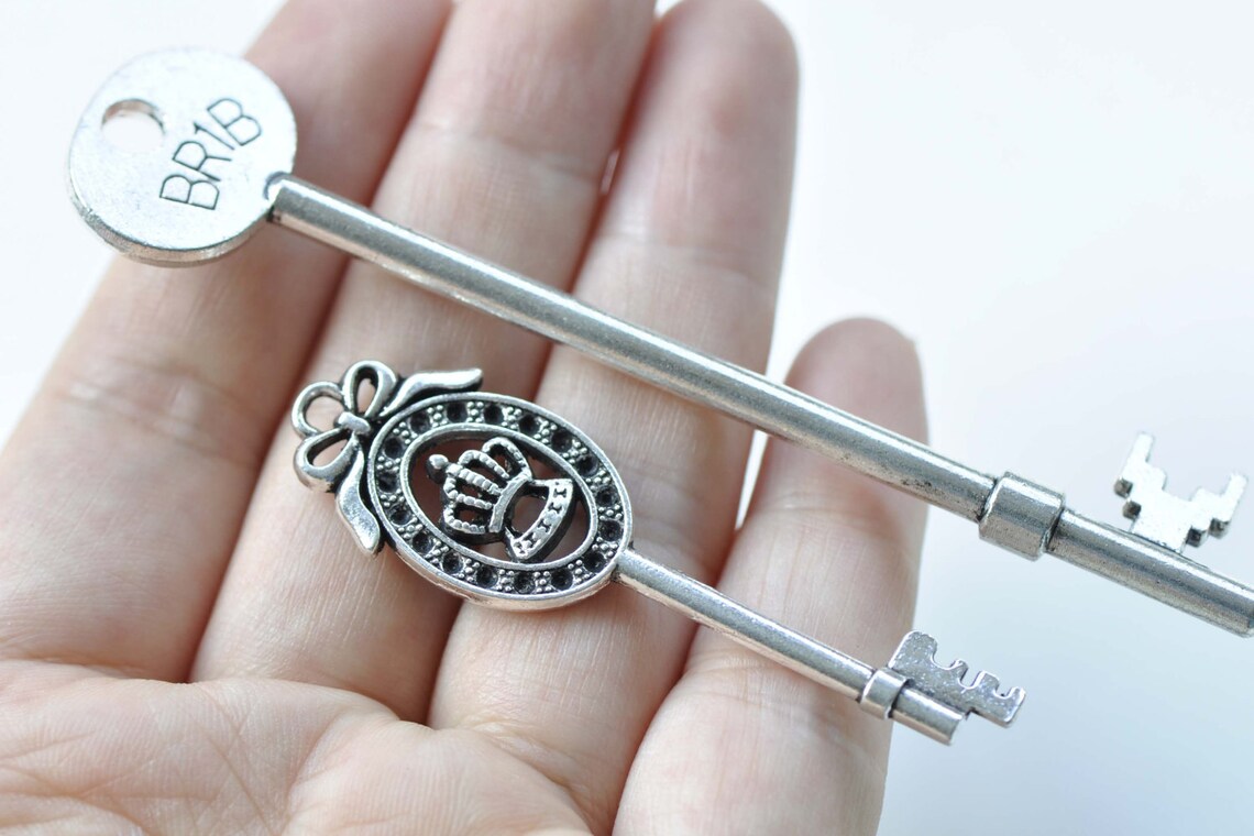 Antique Silver Large Skeleton Key Charms Pendants Collection Etsy