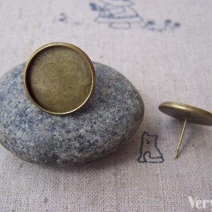 10 pcs of Antique Bronze Bezel 16mm Ear Stud Earring Posts A5033