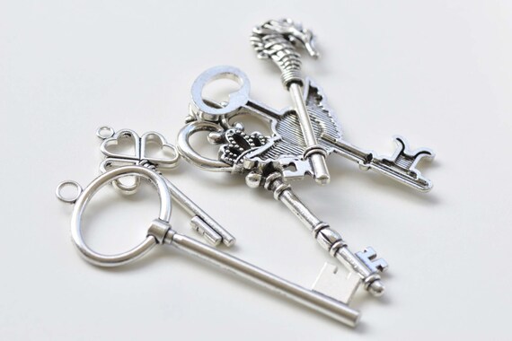 Antique Silver Large Skeleton Key Charms Pendants Collection Mixed