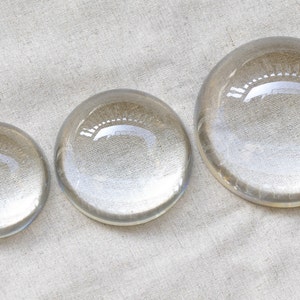 Cabochon rond demi-sphère grossissant en verre de cristal 8 mm/10 mm/12 mm/16 mm/18 mm/20 mm/25 mm/30 mm/40 mm/50 mm/60 mm/70 mm/78/90/100/120/150 mm image 7