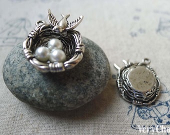 6 pezzi di antiquariato madre uccello e tre uova nel nido Charms Ciondoli argento 24x24mm A5524