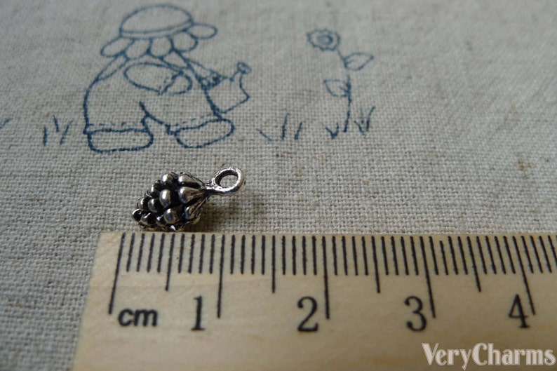 20 pcs of Antique Silver 3D Acorns Pinecones Charms Pendants 5x15mm A5584