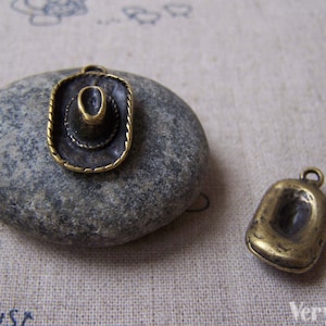 20 Stück antike Bronze Cowboy Hut Charms Größe 13,3x22mm A4996