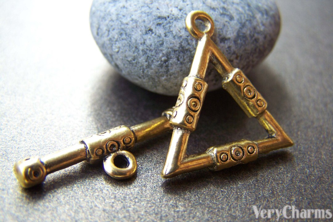 10 Sets of Antique Gold Triangle Toggle Clasps A1263 - Etsy