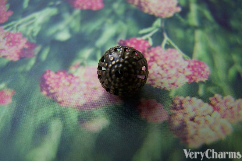 50 pcs of Antique Bronze Filigree Ball Spacer Beads Size 8mm A1972 image 4