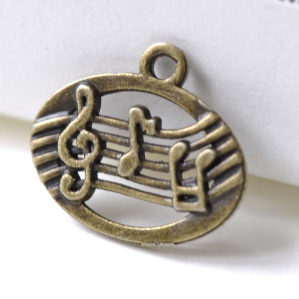 Oval Music Note Charms Antique Bronze Treble Clef Pendants  17x20mm Set of 20 A8007