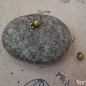50 pcs of Antique Bronze Solid Round Ball Charms 4x6.5mm A5140