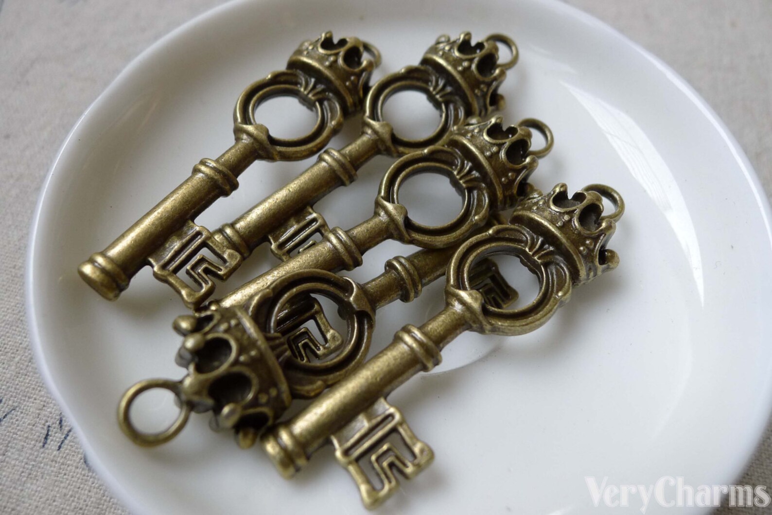 Filigree Key 10 Pcs of Antique Bronze Filigree Crown Key Pendants Charms 15x54mm ...