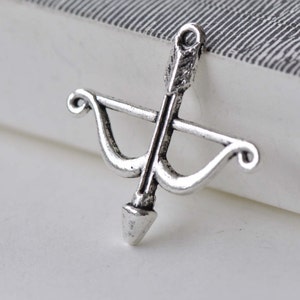 Bogen und Pfeil Anschlüsse Antik Silber Bogenschießen Charms 25x25mm Set von 20 A7948