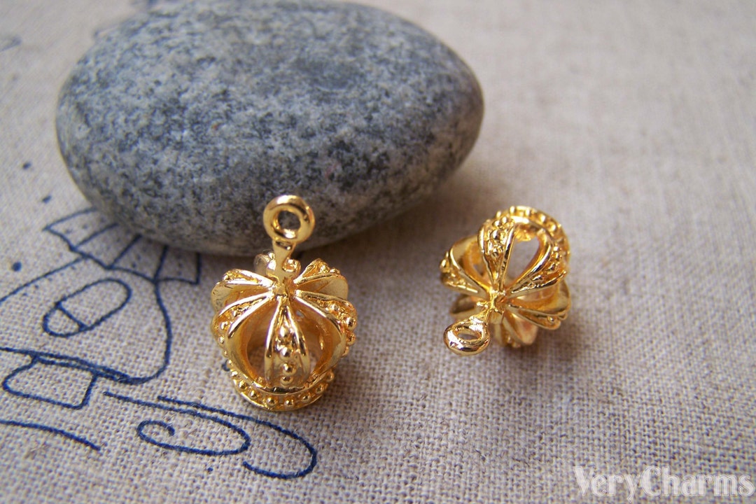 2 Pcs of Gold Plated Brass Filigree 3D Crown Charms 13x19mm - Etsy