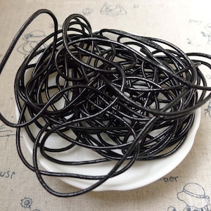 5 meters of GENUINE LEATHER Black Cord Ribbon Cords String 1.5mm A5862