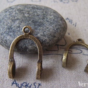 10 pcs of Antique Bronze Mini Headphone Charms 18x27mm A4243