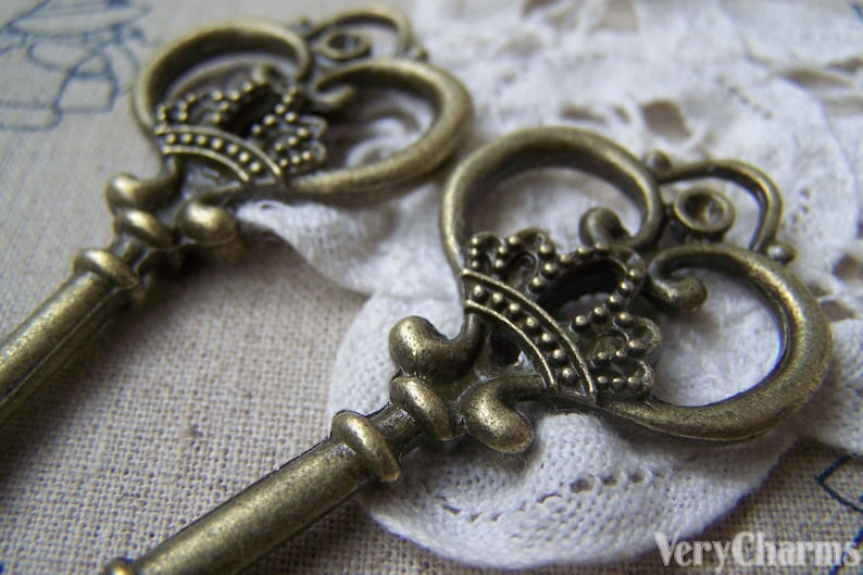 Crown Key Pendants Antique Bronze Charms 32x83mm Set of 5 Pcs Etsy