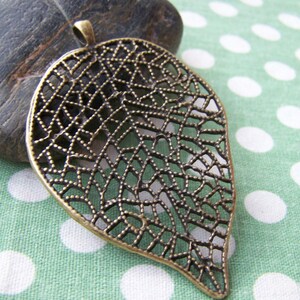 2 pcs Antique Bronze Filigree Large Leaf  Pendant 46x64mm A2814