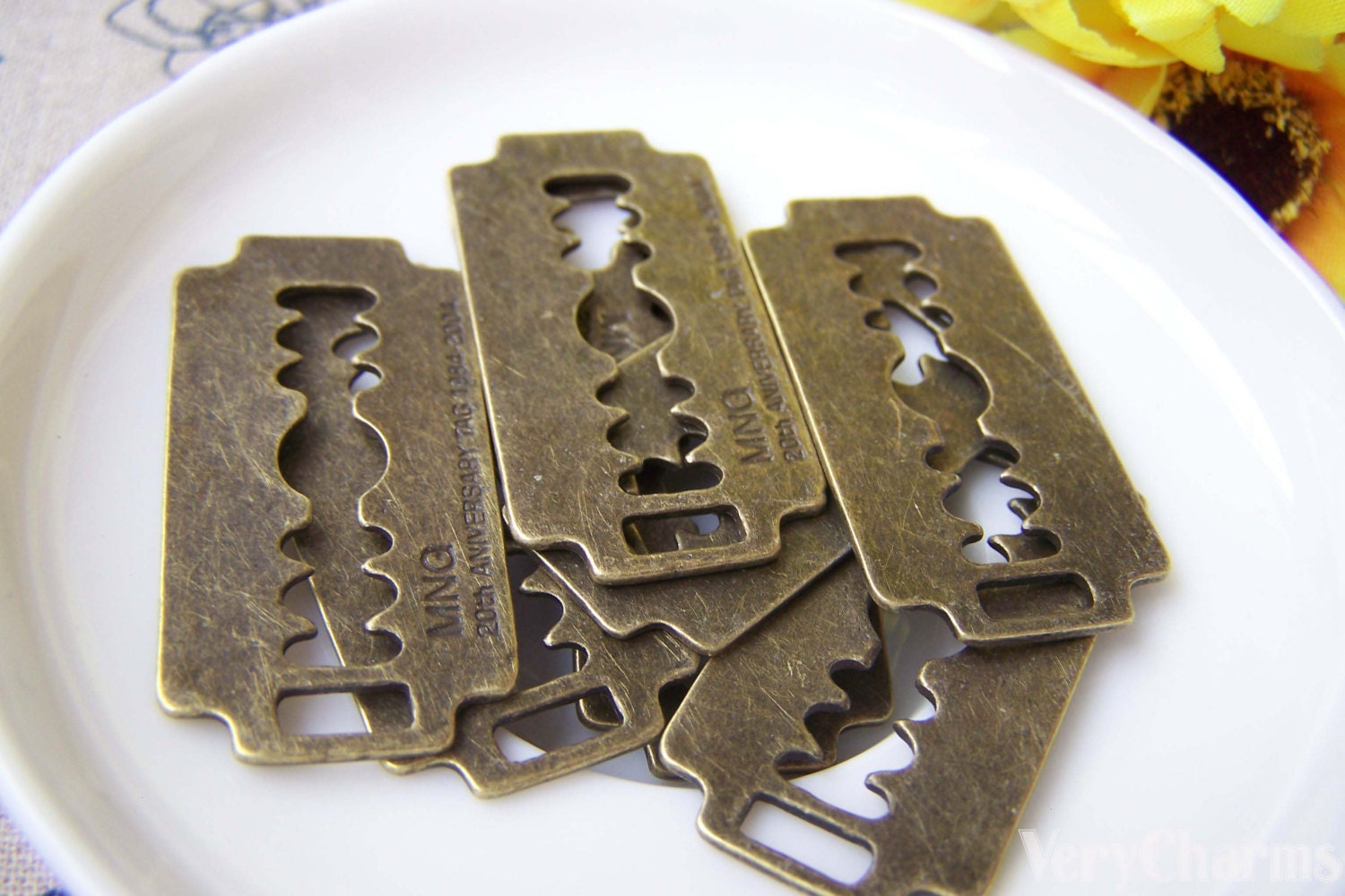 10 Pcs of Antique Bronze Razor Blade Charms 19x37mm A3872 Etsy