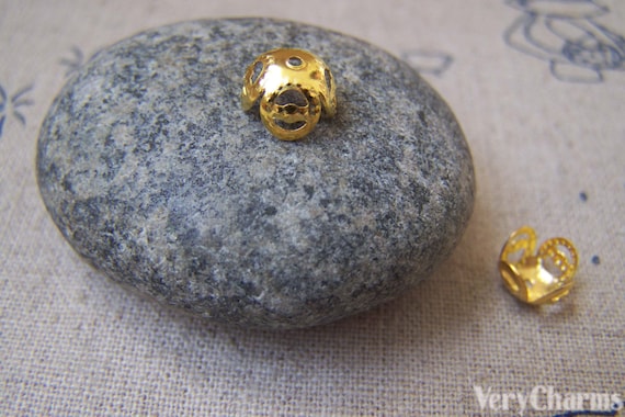 100 pcs of Gold Tone Filigree Iron Bead Caps 8mm A2268