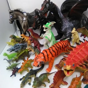 Large Dragon & Dinosaur Lot Galaxy Fighter Steeds Action Figure lot MOTU KO Galaxy Warrior Vintage Imperial Beast 80s toys image 2