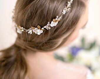 Floral Hair Crown with Lilac Bloom and Freshwater pearls - Chic Bridal Headpiece - Wedding Hair Vine - Gold / Silver / Rose gold