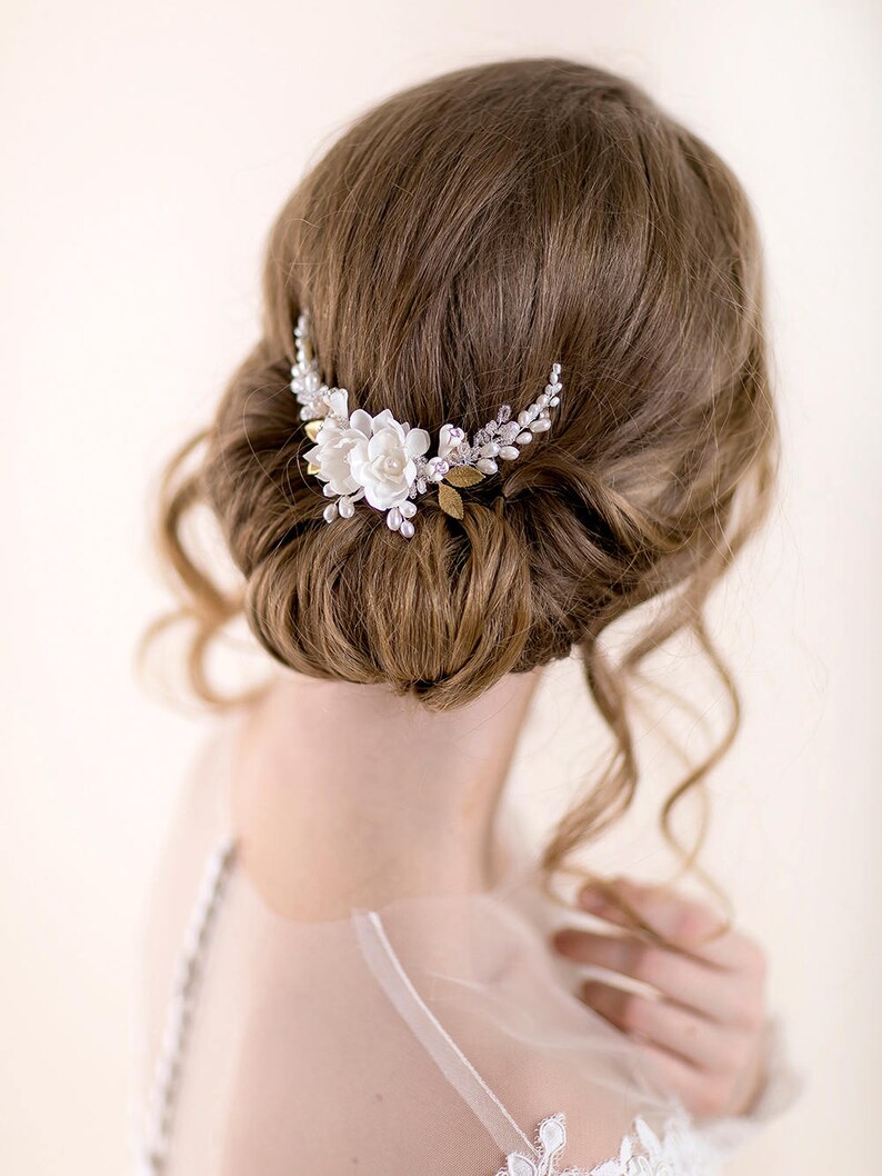 Veil Flower Hair Comb Dahlia Flower Bridal Headpiece with Pearls Wedding Hair Comb Ivory, white image 2