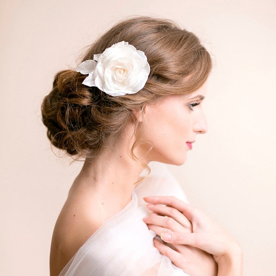 rose hair clip  bridal hair clip  flower for hair  bridal rose headpiece   wedding hair accessories  wedding hair comb  ivory white
