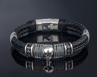 Silver Skull Black Leather Bracelet, Men&#39;s Bracelet, Gothic Bracelet, Biker bracelet