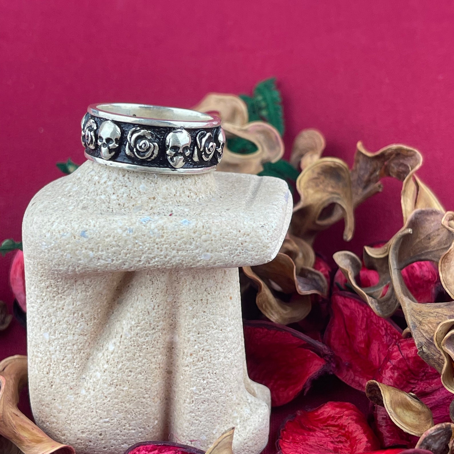 Skull And Roses Rings Skulls and Roses Ring, Sterling Silver Vintage Band Ring, Gothic Ring ...