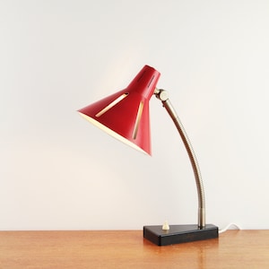 Mid-century Modern red table lamp by Hala Zeist &quot;Zonneserie&quot; - Designed by H.Th.J.A. Busquet - Dutch design - ca. 1960s