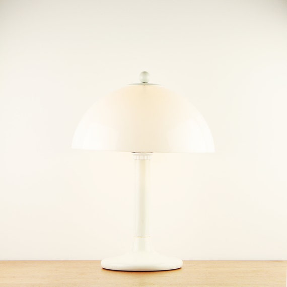 vintage white table lamp