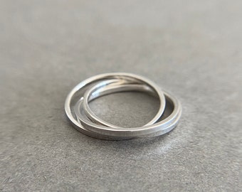 Silver *Flat* Triple interlocked Ring, Multi Band Rings, Intertwining Rings, Three Rolling Rings - Sterling Silver [R1039]