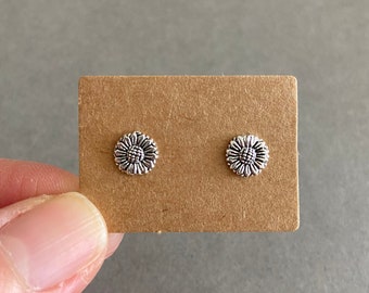 Silver Tiny Mini Sunflower Stud Earrings - Sterling Silver [ESV1033]