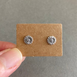 Silver Tiny Mini Sunflower Stud Earrings - Sterling Silver [ESV1033]