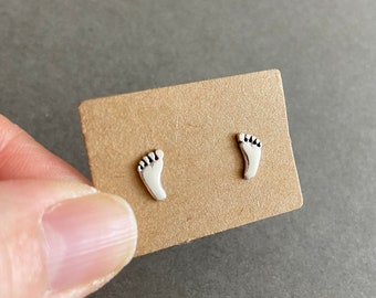 Silver Tiny Baby Foot Footprint Stud Earrings - Sterling Silver [ESV1010]