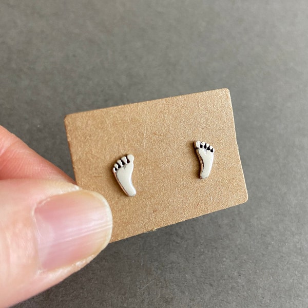 Silver Tiny Baby Foot Footprint Stud Earrings - Sterling Silver [ESV1010]