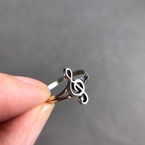 Silver Tiny G-clef Music Note Ring Sterling Silver R1018 - Etsy