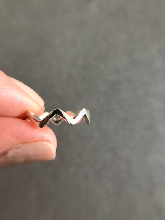 Sterling silver zig zag best sale ring