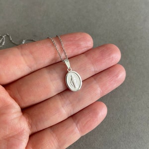 Silver Miraculous Medal Virgin Mary Pendant Catholic Necklace - Sterling Silver [NS1016]