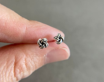 Silver Knot 4 Corner Stud Earrings - Sterling Silver  [ESV1066]