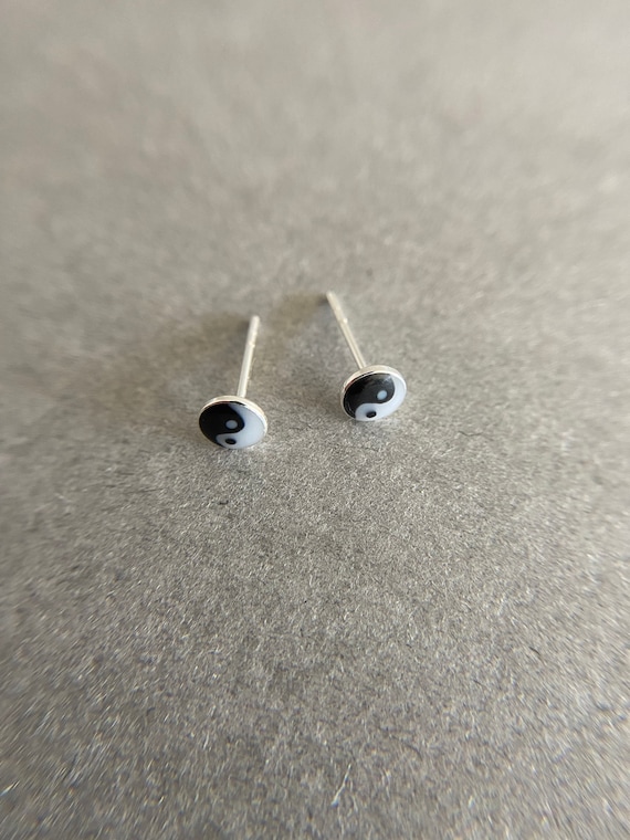 Sterling Silver Yin/Yang-5mm Post Earrings Sterling Silver Yin/Yang-5mm Post Earrings