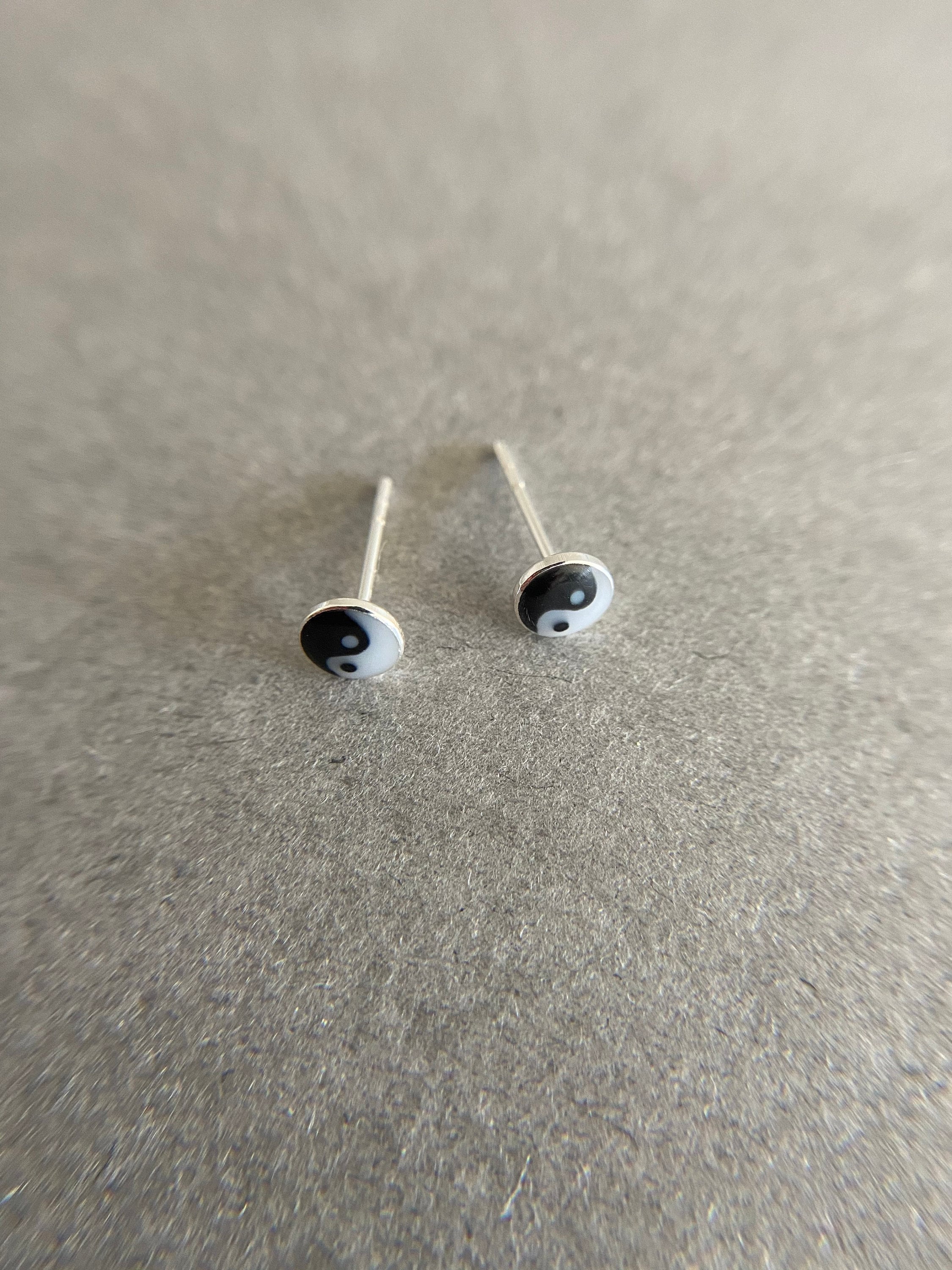 MAGNET Yin Yang Ohrstecker Ohrringe Magnetschmuck Geschenkidee X-145