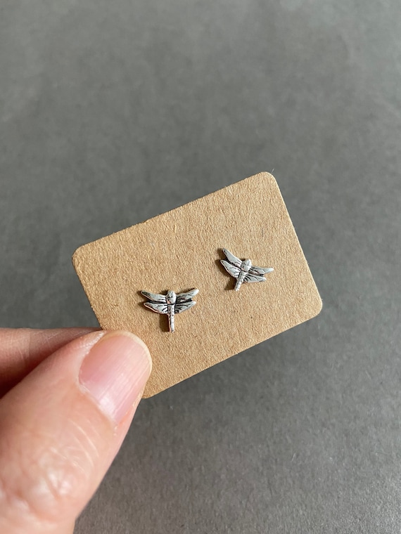 Orecchini A Bottone Libellula In Argento 925 Con Cristalli – 1,4 Cm, Confezione Regalo