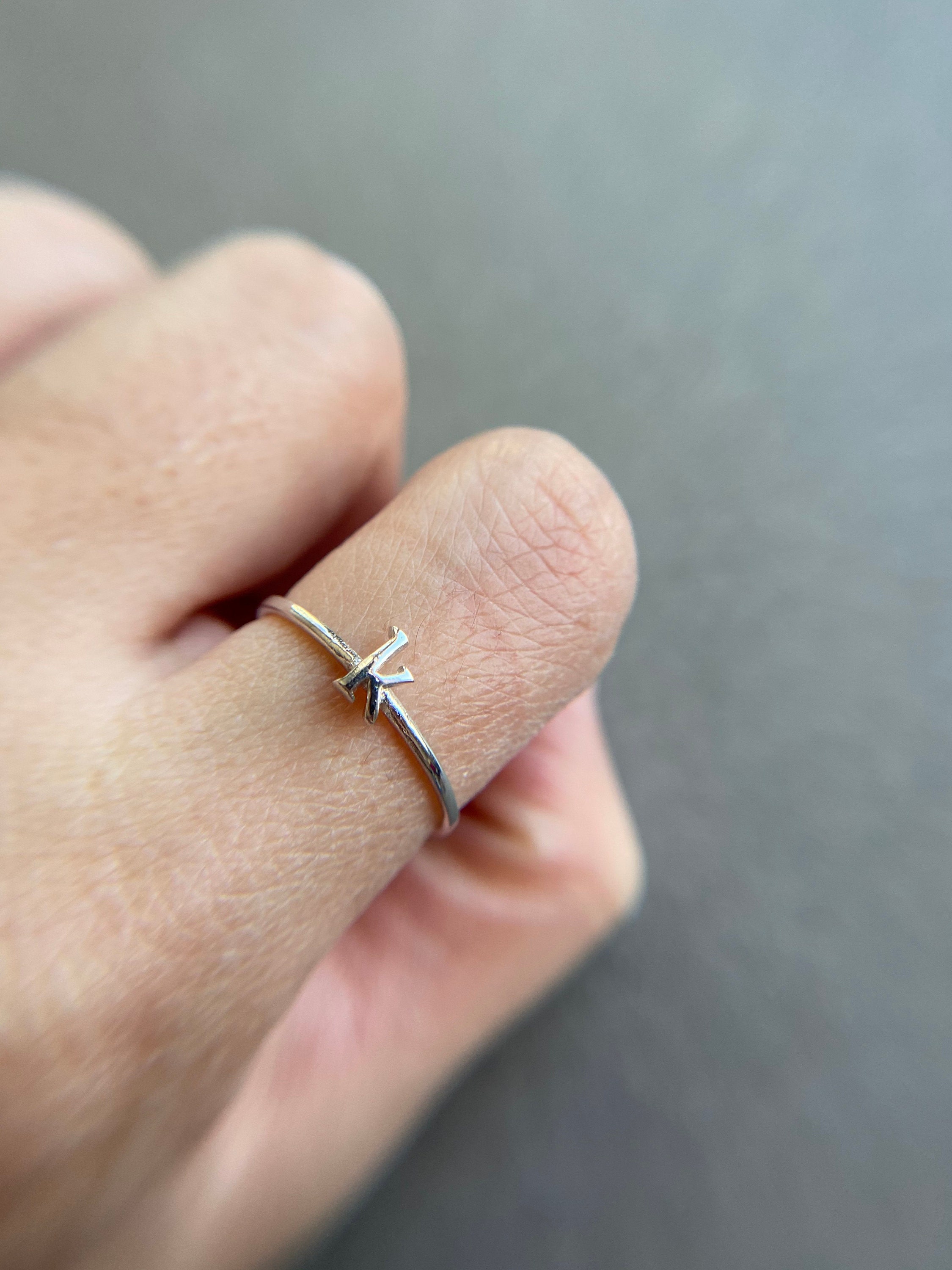 D alphabet shop ring
