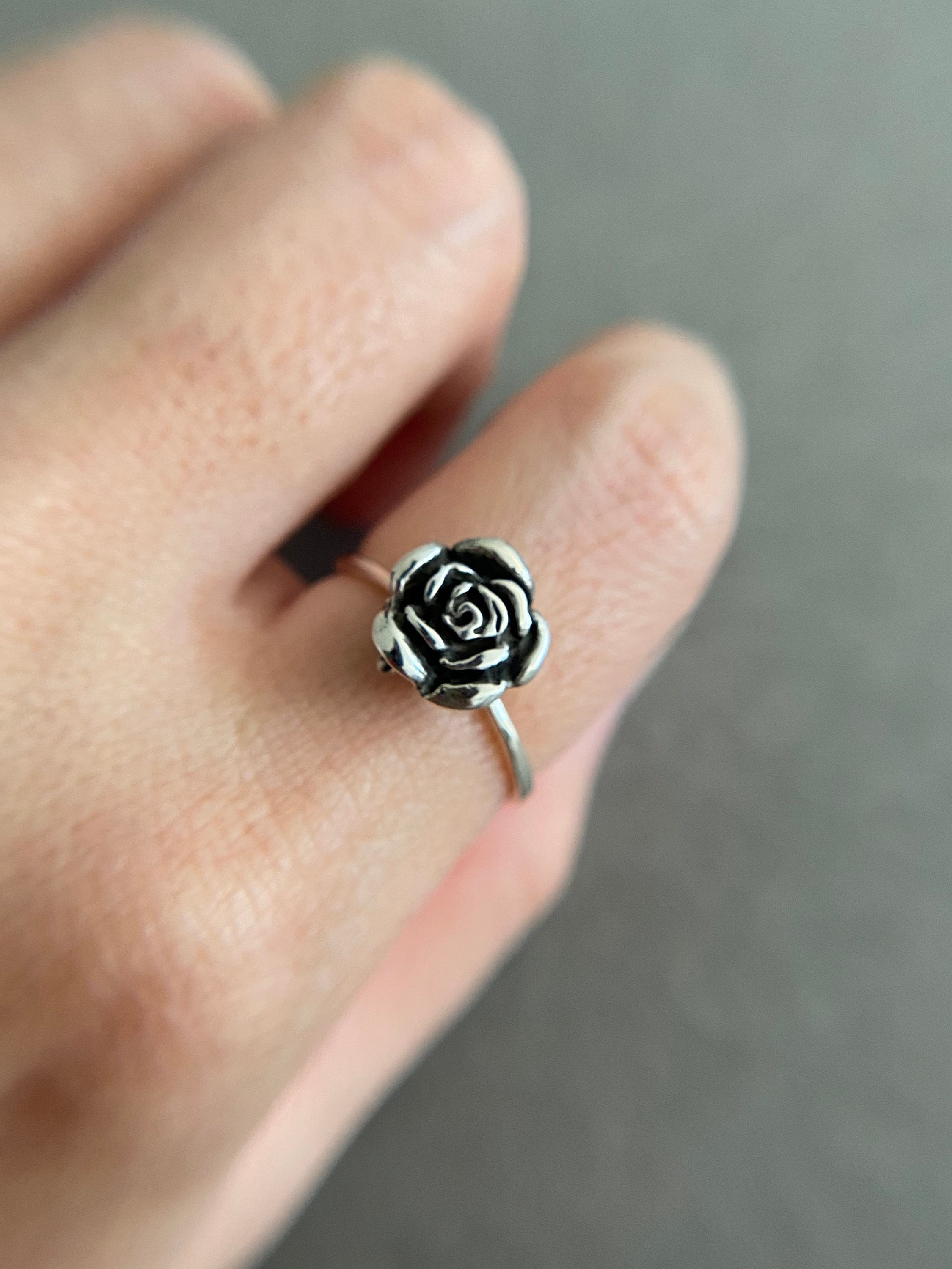 Anello A Spirale Aperto Personalizzato Rosa Filigrana Celtica Ricciolo Per Dito Del Piede Per Donne E Adolescenti In Argento Sterling .925 Ossidato Regolabile Personalizzabile
