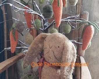 Beautiful 100% pure wool Easter carrot ornaments