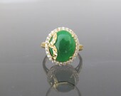 Vintage 18K Solid Yellow Gold Oval Green Jadeite Jade White Topaz Halo Ring Size 7.5