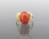 Vintage 18K Solid Yellow Gold Oval Red Jadeite Jade Leaf Ring Size 6